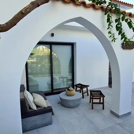 Phaedrus Living Venus Seaview Lighthouse Pafos