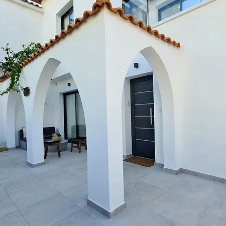 Phaedrus Living Venus Seaview Lighthouse 别墅 Paphos