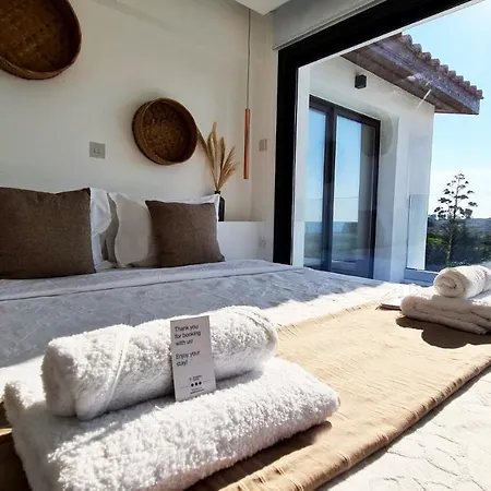 Phaedrus Living Venus Seaview Lighthouse Villa