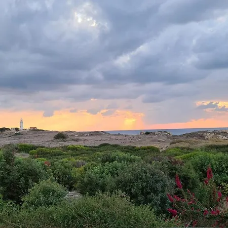 Phaedrus Living Venus Seaview Lighthouse Villa *