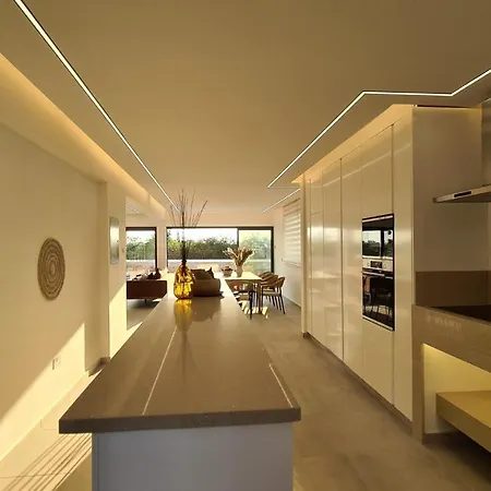 Phaedrus Living Venus Seaview Lighthouse 别墅 Paphos