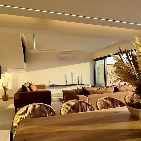 Phaedrus Living Venus Seaview Lighthouse