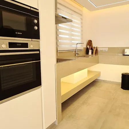 Phaedrus Living Venus Seaview Lighthouse 别墅 Paphos