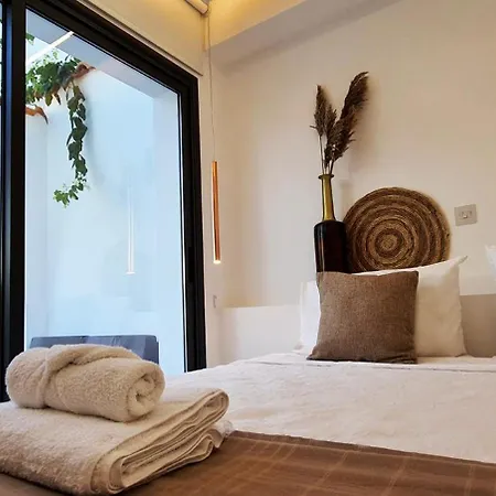 Phaedrus Living Venus Seaview Lighthouse 别墅