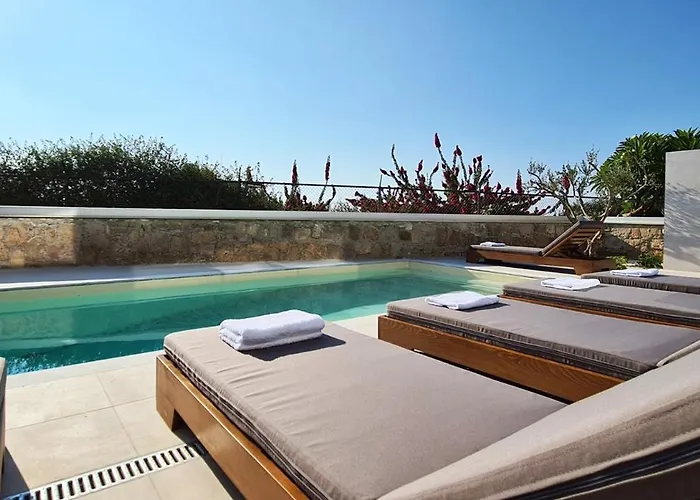 Phaedrus Living Venus Seaview Lighthouse