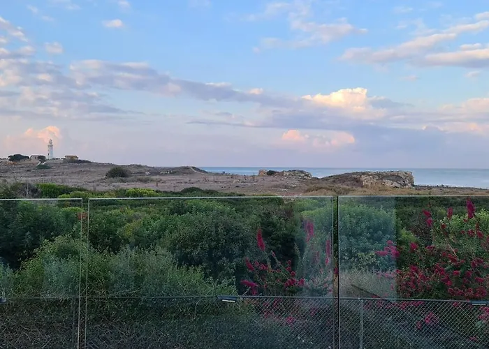 Phaedrus Living Venus Seaview Lighthouse